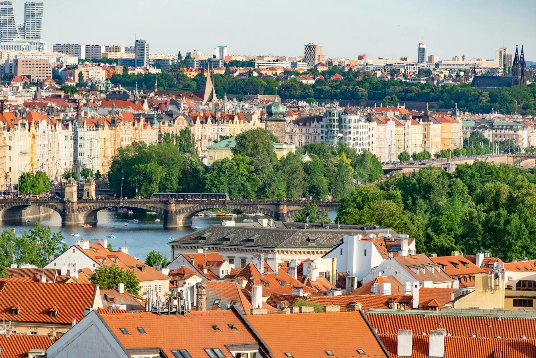 Emerging Beauties: Prague, Budapest & Dresden — travelogue presentation by Michael Artman